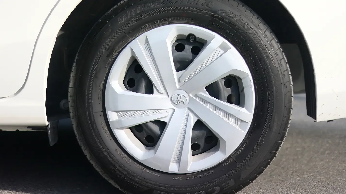 Toyota Yaris 1.5 CVT (105 hp) - 12