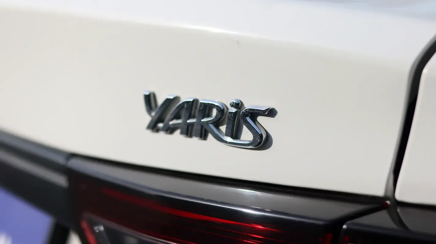 Toyota Yaris 1.5 CVT (105 hp) - 15