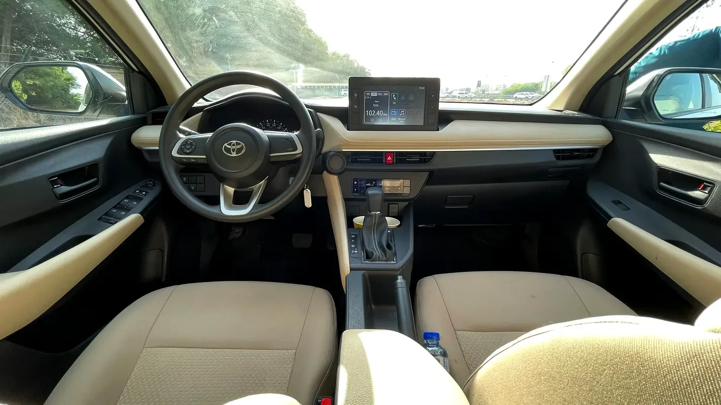 Toyota Yaris 1.5 CVT (105 hp) - 19