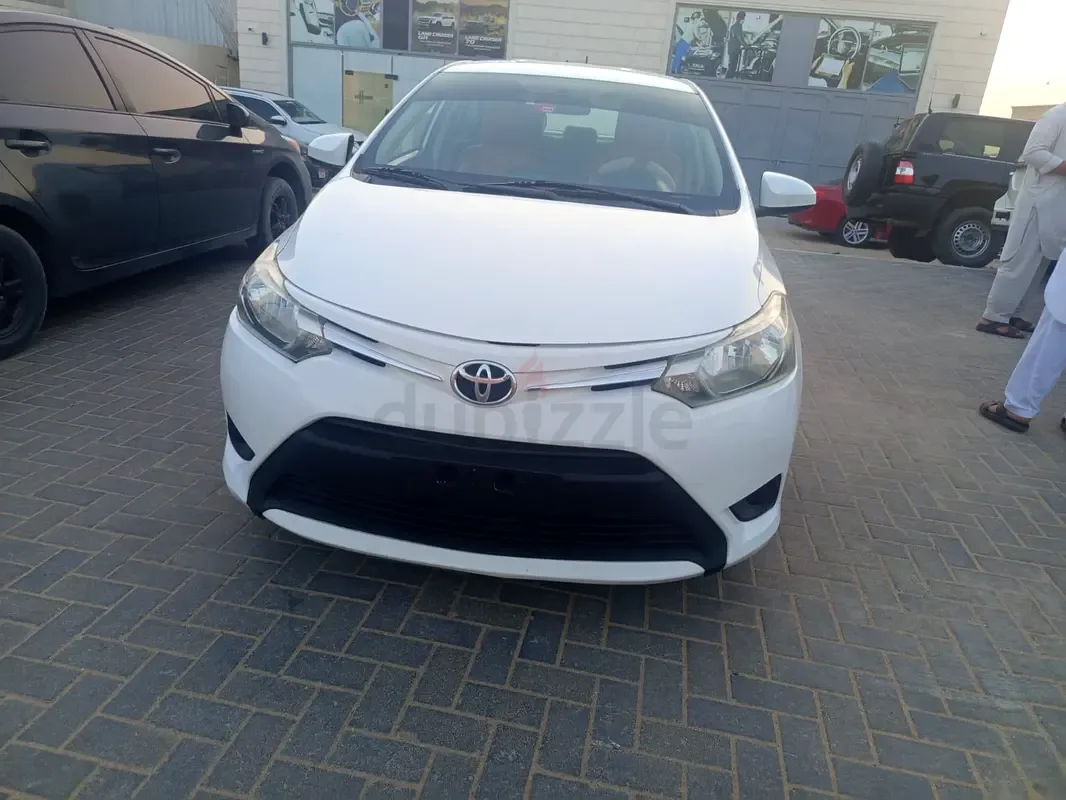 Toyota Yaris 1.5 CVT (107 hp) - 2