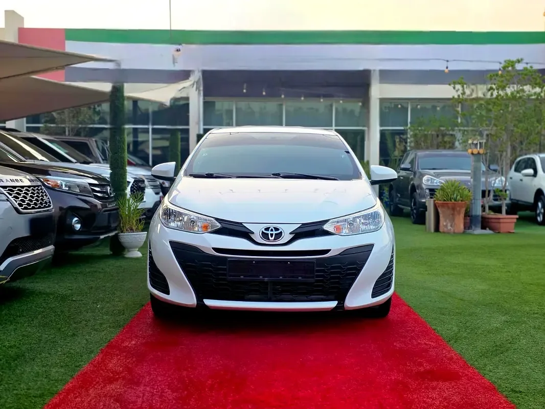 Toyota Yaris 1.5 CVT (111 hp)