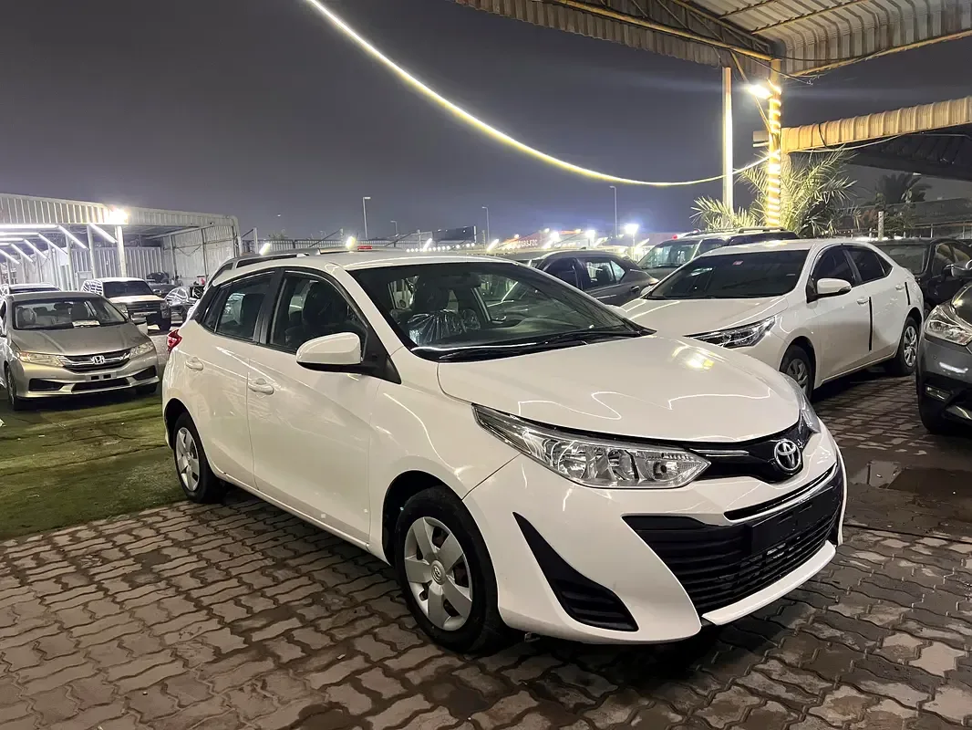 Toyota Yaris 1.5 CVT (111 hp)
