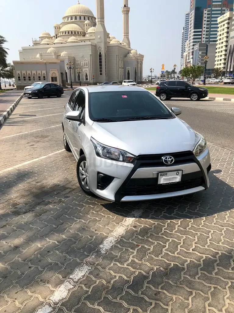 Toyota Yaris 1.5 CVT (111 hp) - 3