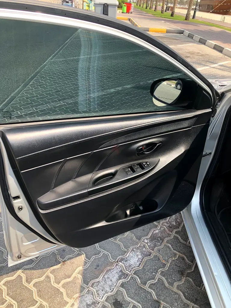 Toyota Yaris 1.5 CVT (111 hp) - 10