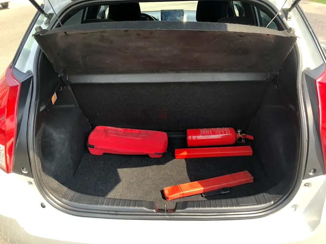 Toyota Yaris 1.5 CVT (111 hp) - 13