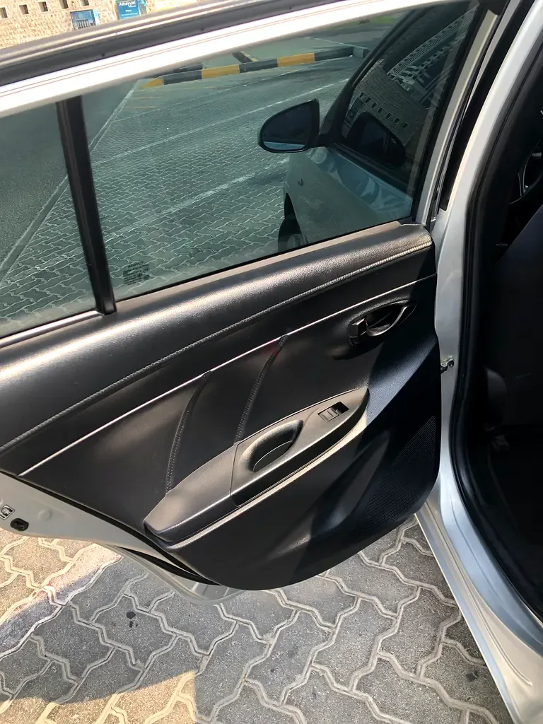 Toyota Yaris 1.5 CVT (111 hp) - 11