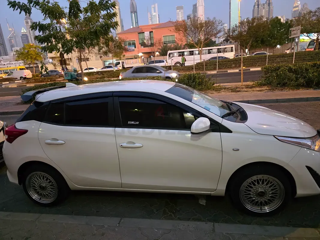 Toyota Yaris 1.5 CVT (111 hp)