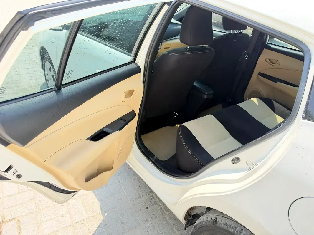 Toyota Yaris 1.5 CVT (111 حصان) - 10