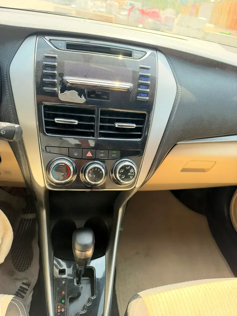 Toyota Yaris 1.5 CVT (111 حصان) - 13