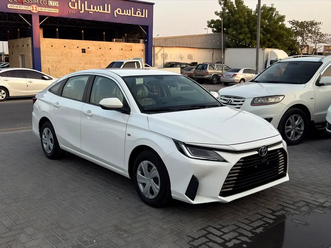 Toyota Yaris 1.5 CVT (96 hp)