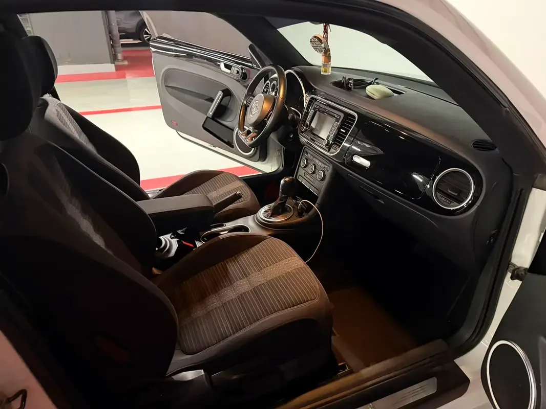 Volkswagen Beetle 1.8 5V Turbo AT (150 hp) - 2