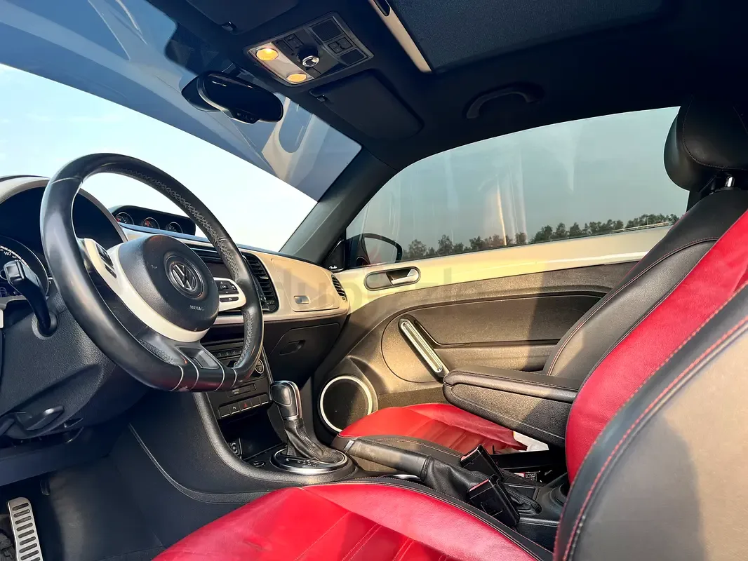 Volkswagen Beetle 2.0 TSI DSG (200 حصان) - 11