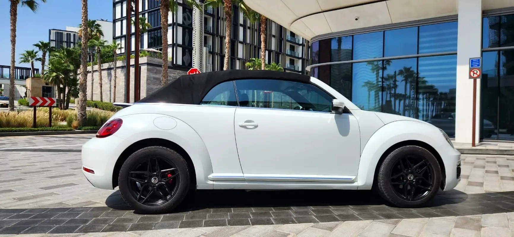 Volkswagen Beetle 2.0 TSI DSG (200 hp) - 9