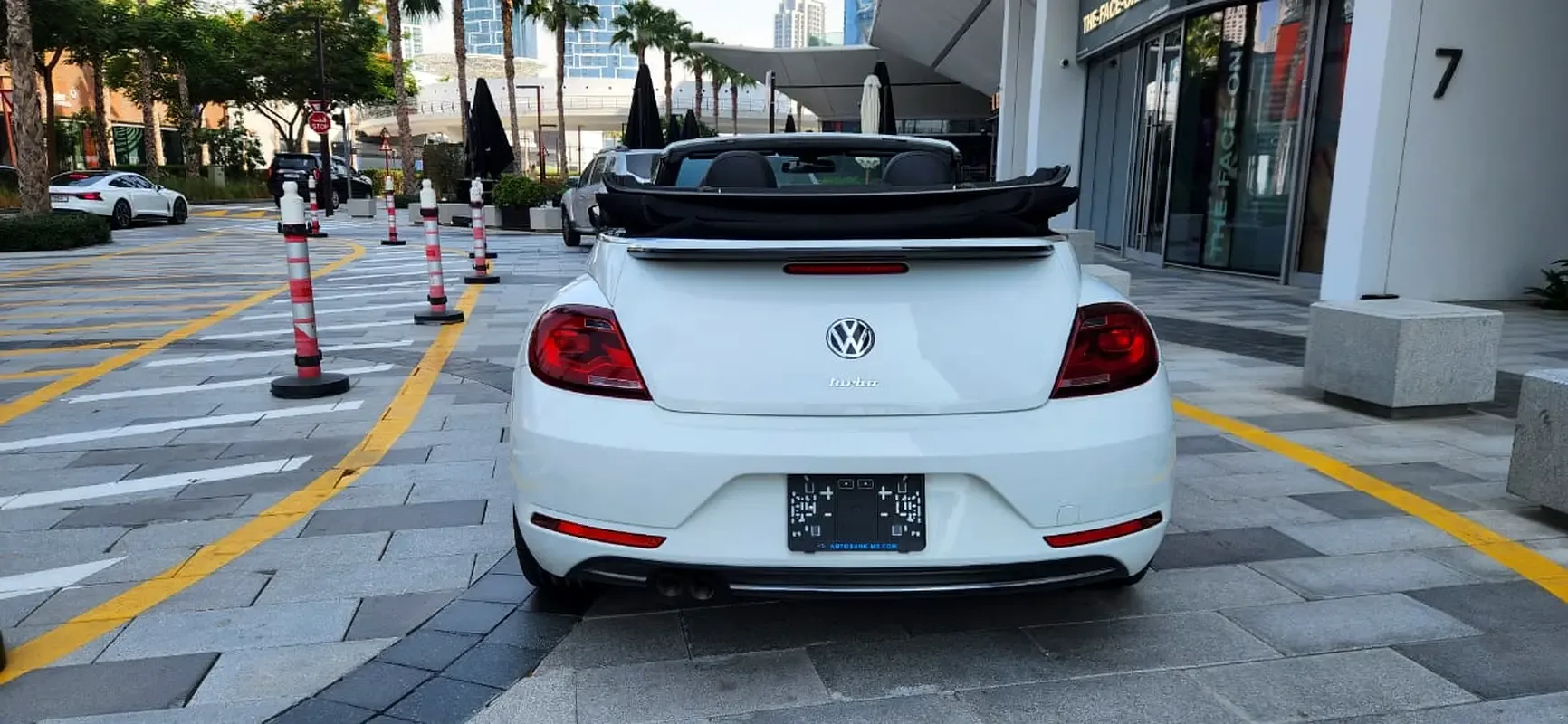 Volkswagen Beetle 2.0 TSI DSG (200 hp) - 13
