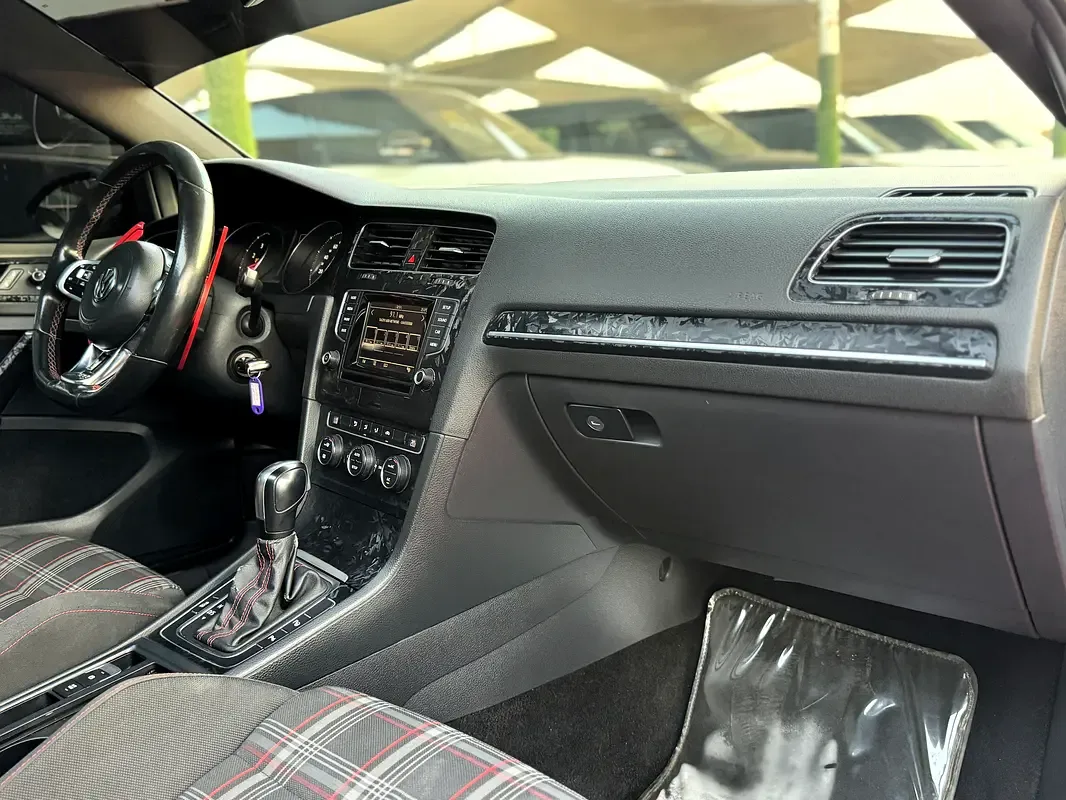 Volkswagen Golf 1.4 (125 hp) AT - 15