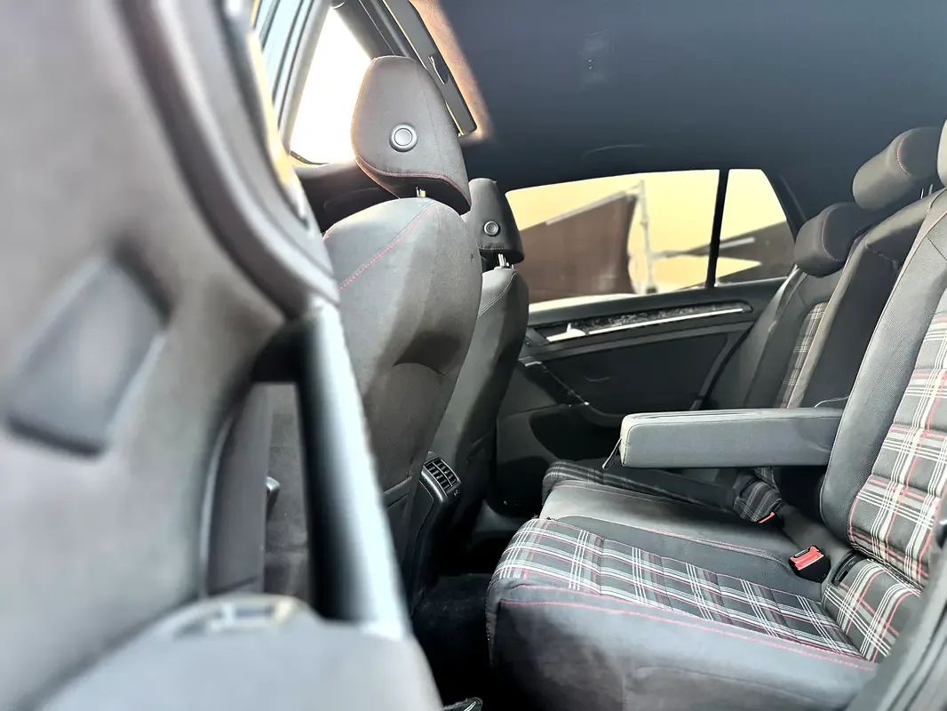 Volkswagen Golf 1.4 (125 hp) AT - 17