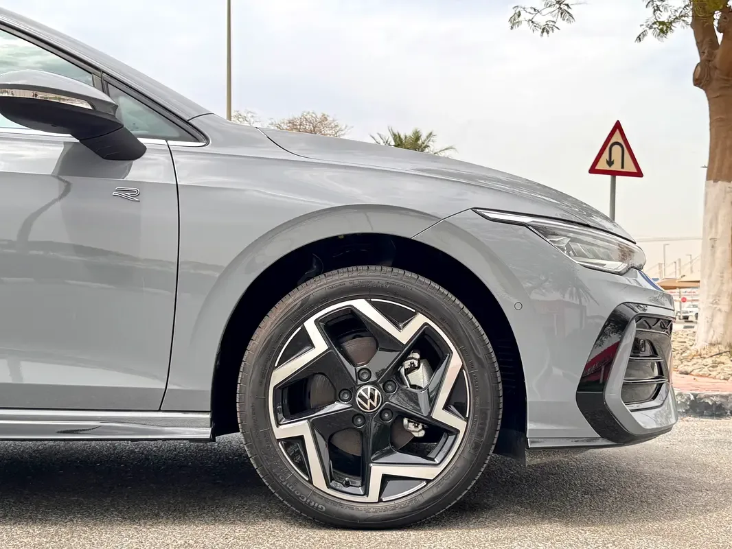 Volkswagen Golf 1.5 AMT (150 حصان) [2] - 8