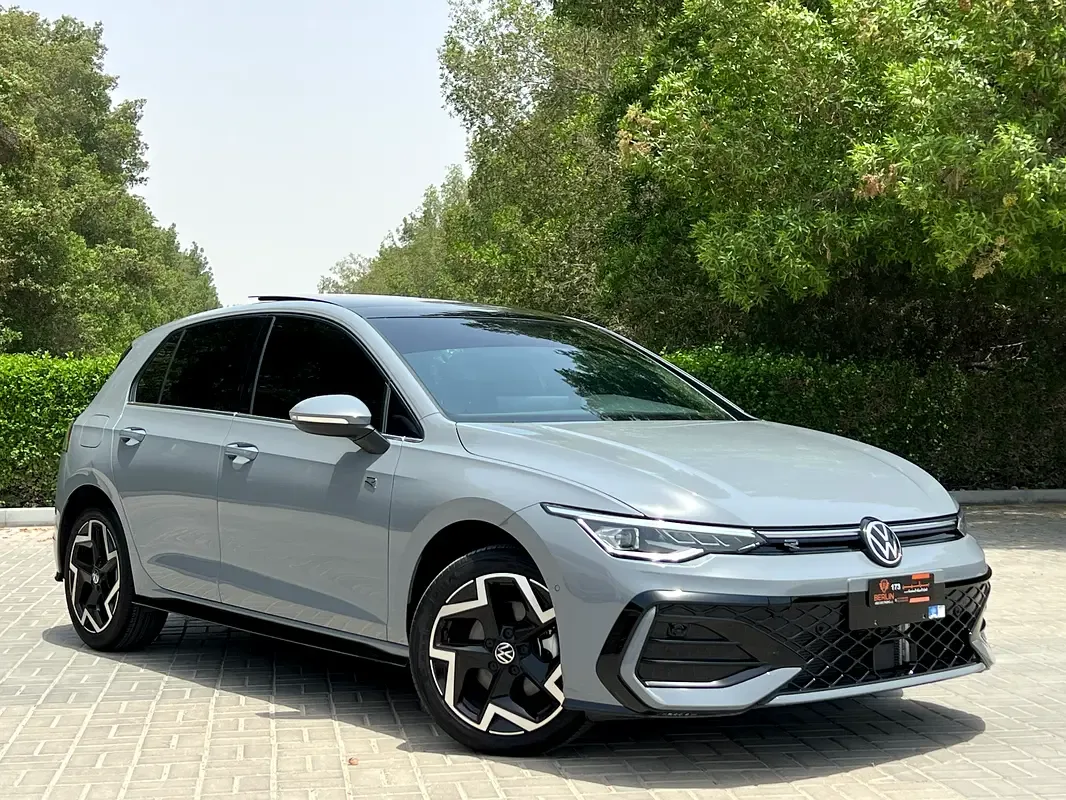 Volkswagen Golf GTI 2.0 AMT (245 hp)