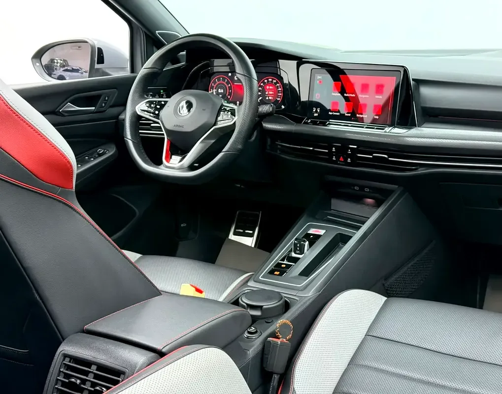 Volkswagen Golf GTI 2.0 AMT (245 hp) - 12