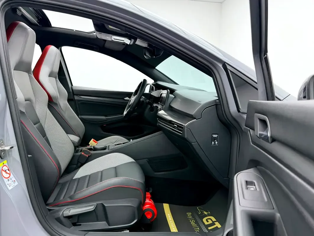 Volkswagen Golf GTI 2.0 AMT (245 hp) - 15