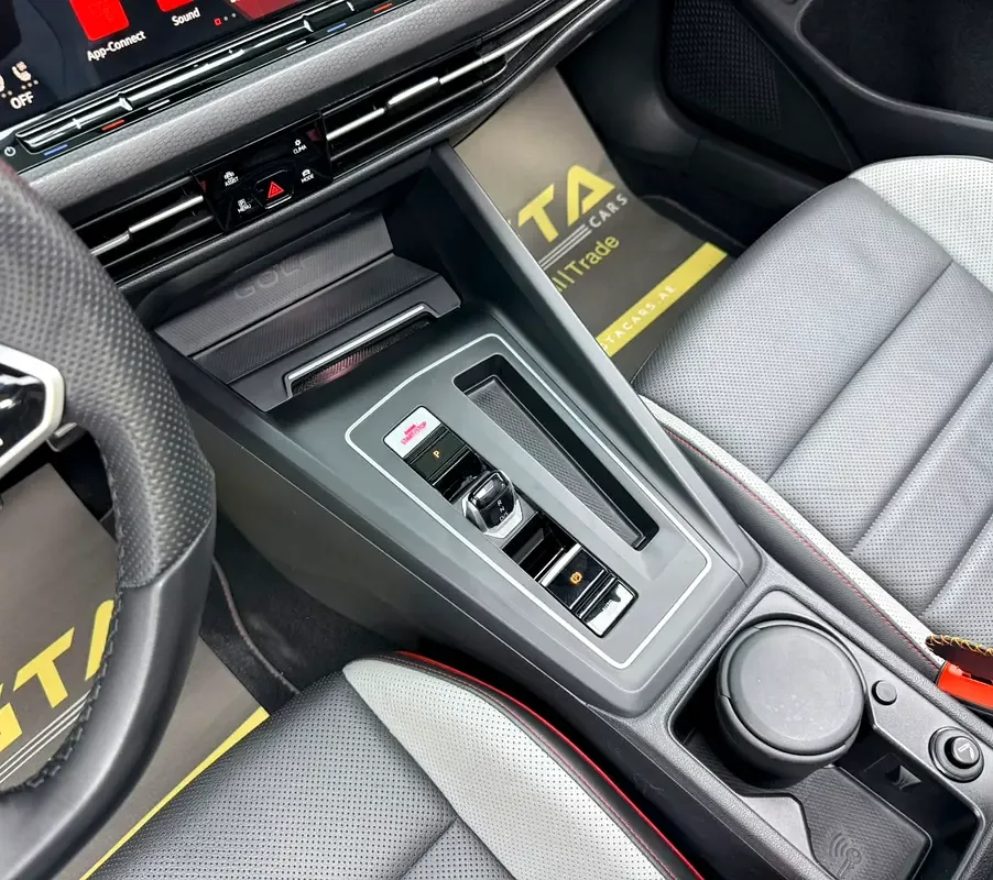 Volkswagen Golf GTI 2.0 AMT (245 hp) - 17