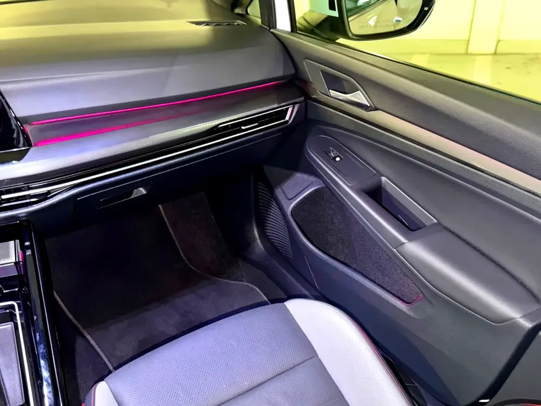 Volkswagen Golf GTI 2.0 AMT (245 hp) - 18