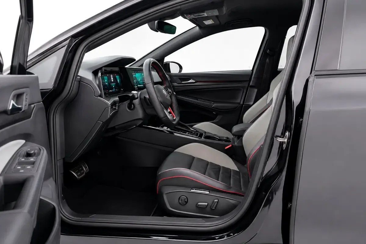 Volkswagen Golf GTI 2.0 AMT (245 حصان) - 8