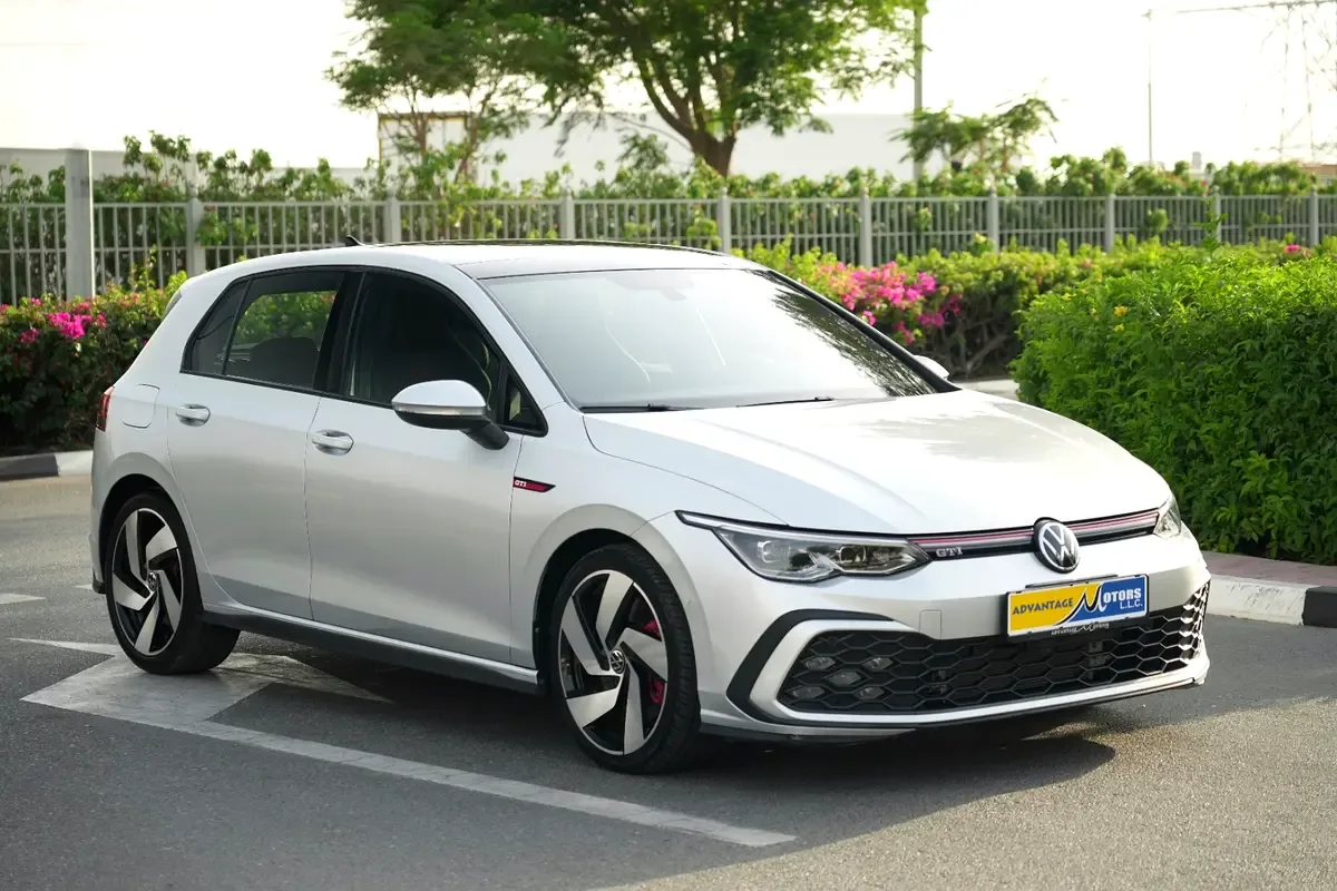Volkswagen Golf GTI 2.0 AMT (245 hp)