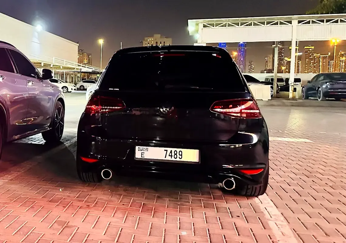Volkswagen Golf GTI 2.0 AMT (245 hp) - 7