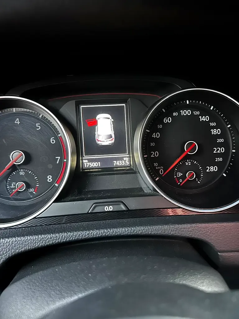 Volkswagen Golf GTI 2.0 AMT (265 hp) - 5