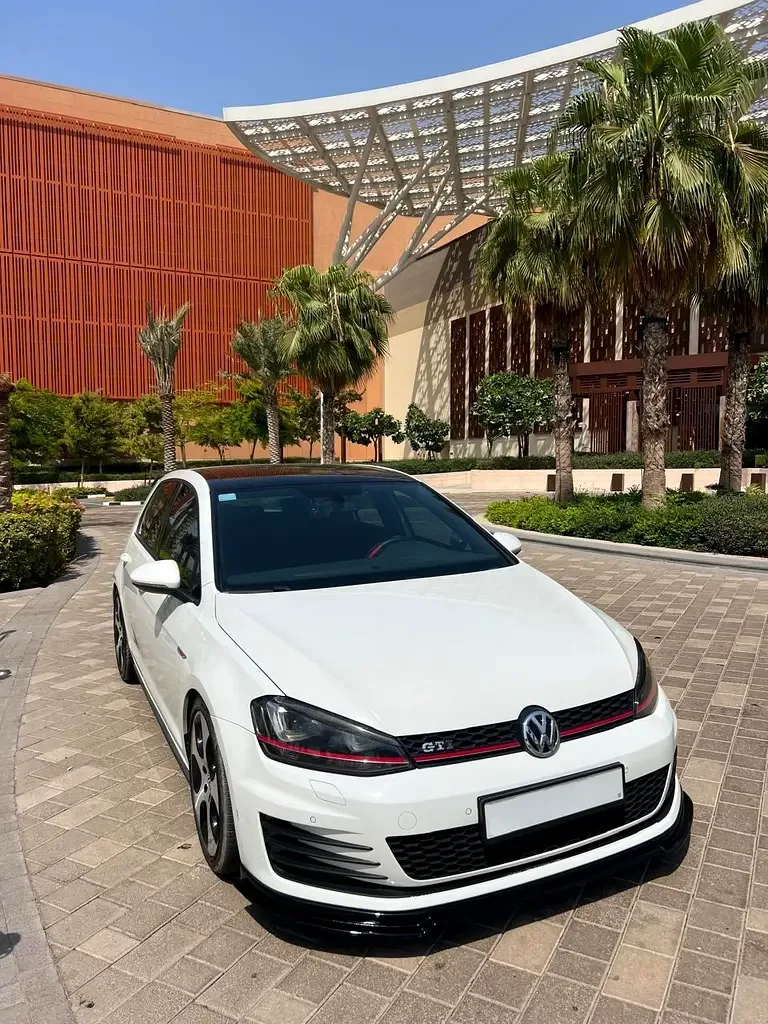 Volkswagen Golf GTI 2.0 AMT (265 hp) - 9