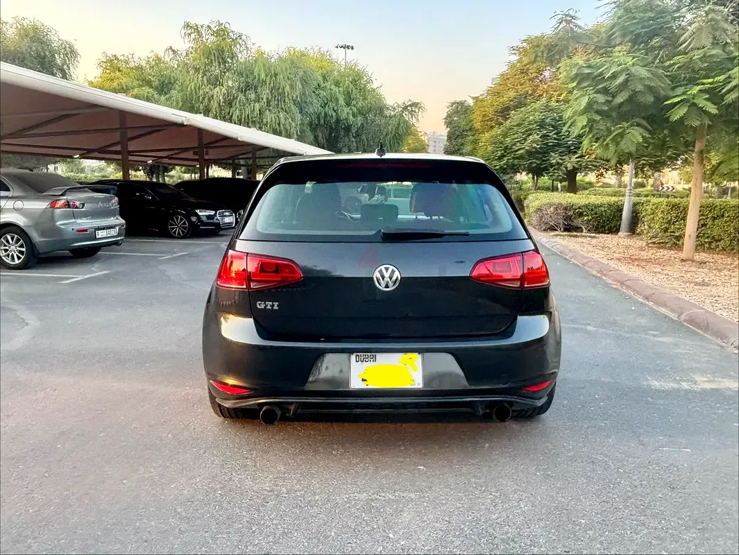 Volkswagen Golf GTI 2.0 AMT (265 hp) - 2