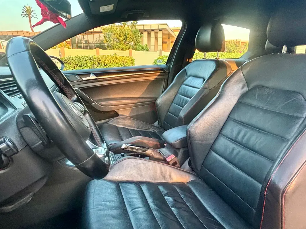 Volkswagen Golf GTI 2.0 AMT (265 hp) - 5