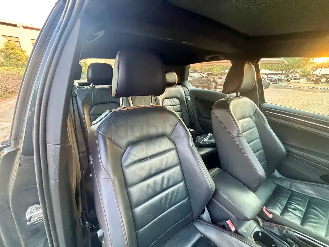 Volkswagen Golf GTI 2.0 AMT (265 hp) - 6