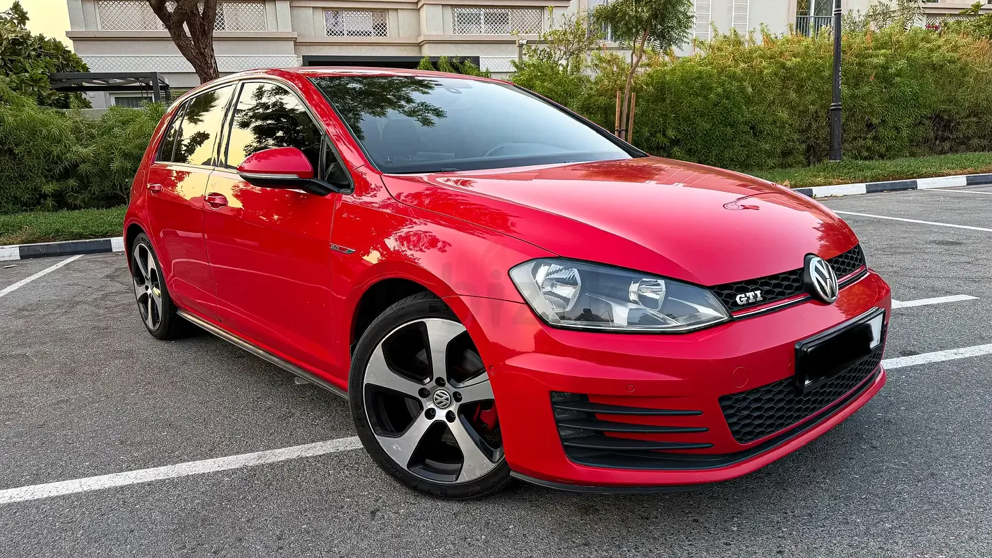 Volkswagen Golf GTI 2.0 AMT (265 hp)