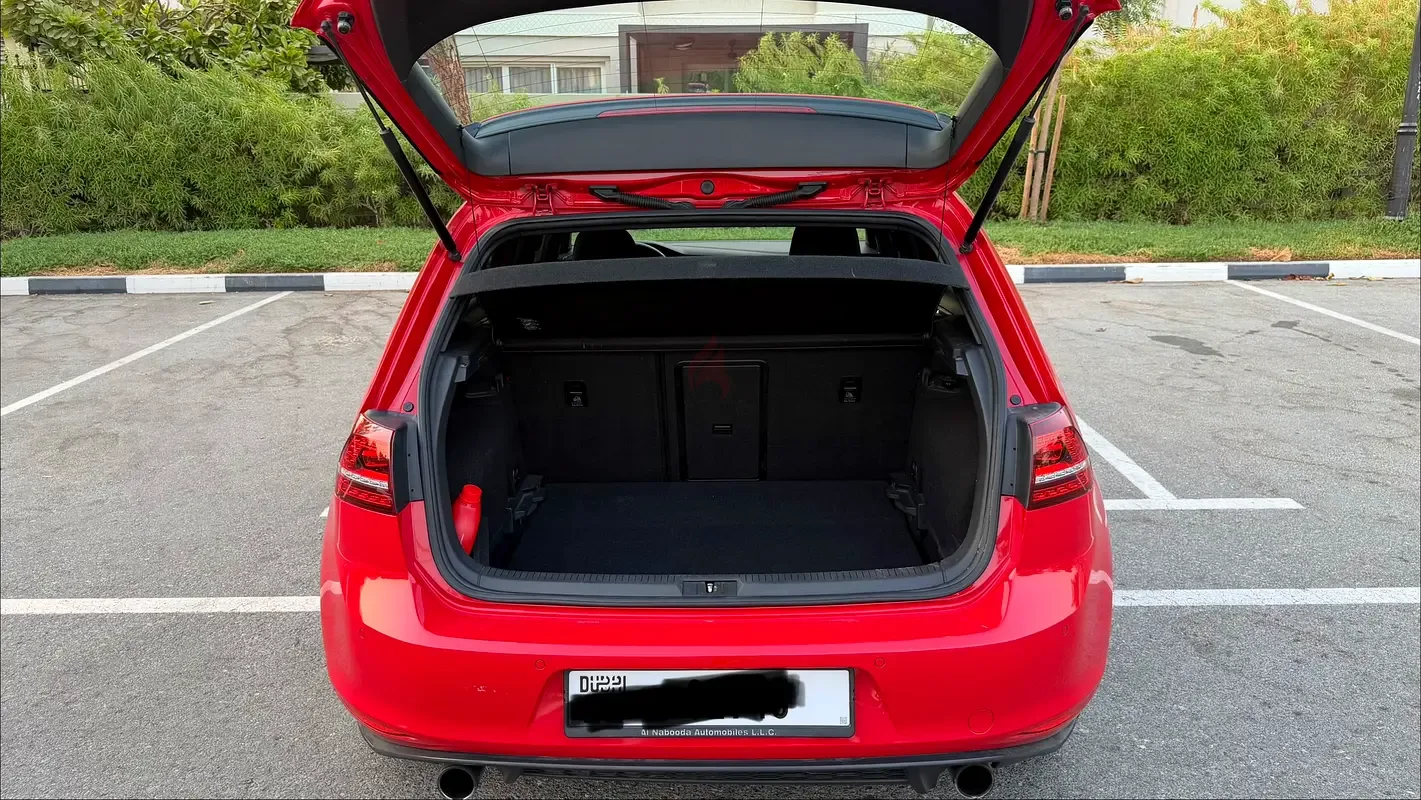 Volkswagen Golf GTI 2.0 AMT (265 حصان) - 11