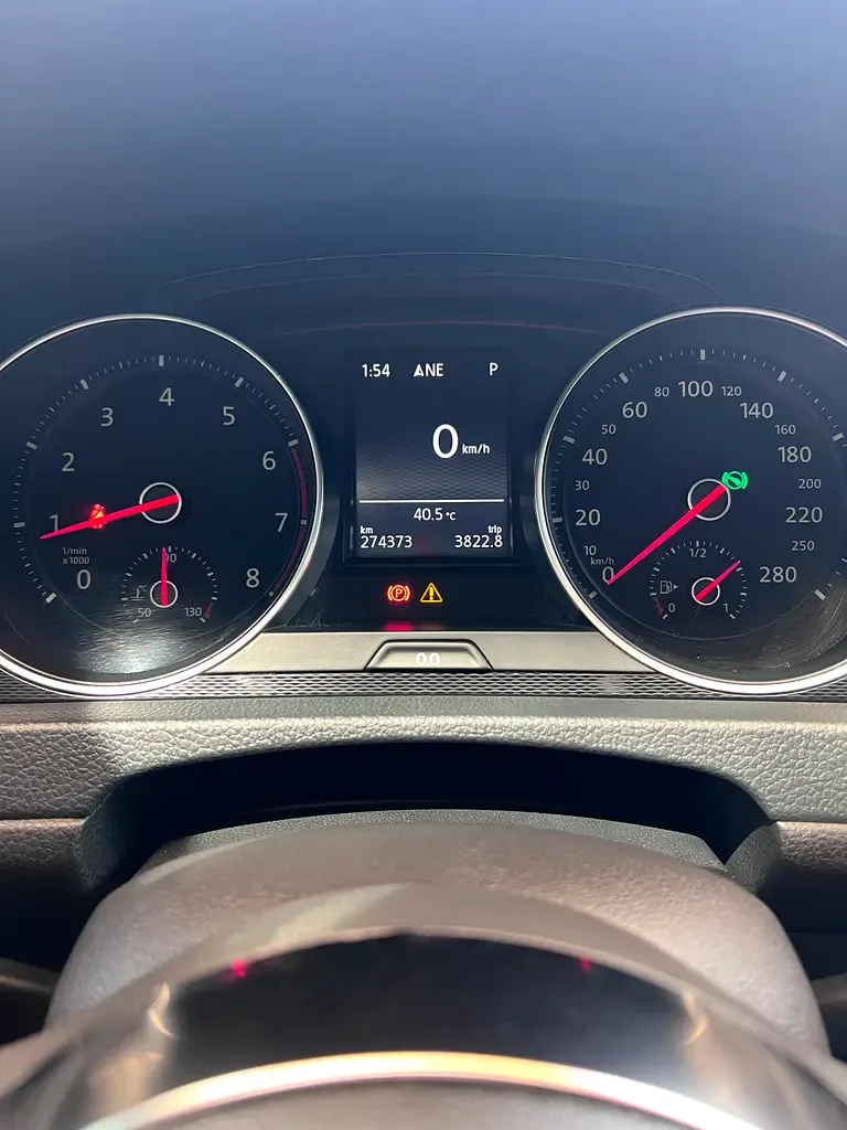 Volkswagen Golf GTI 2.0 AMT (265 حصان) - 11