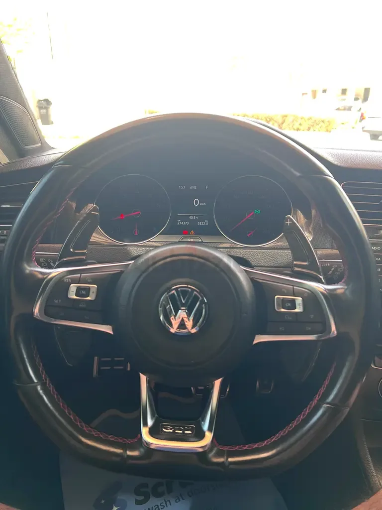 Volkswagen Golf GTI 2.0 AMT (265 حصان) - 15