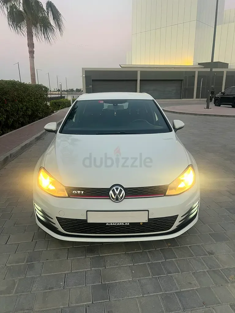 Volkswagen Golf GTI 2.0 AMT (265 hp) - 3