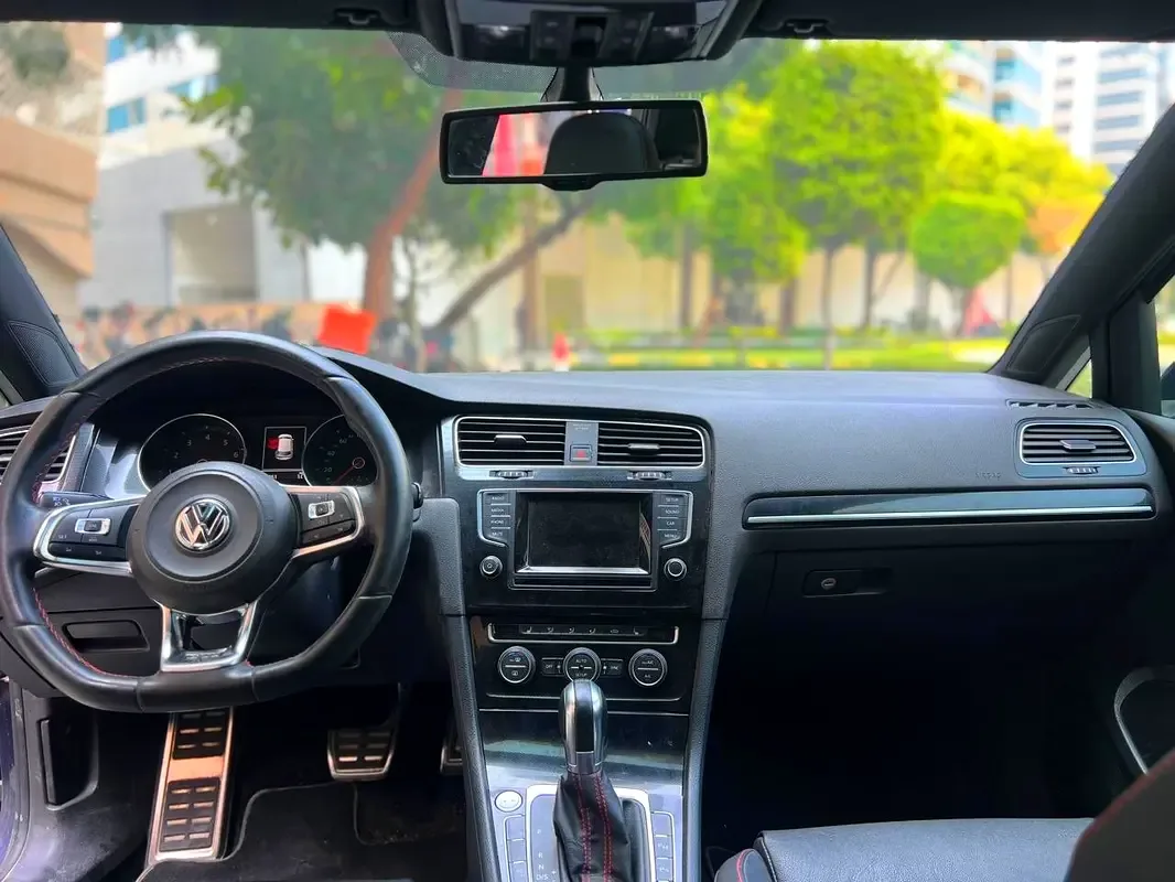 Volkswagen Golf GTI 2.0 AMT (265 hp) - 13