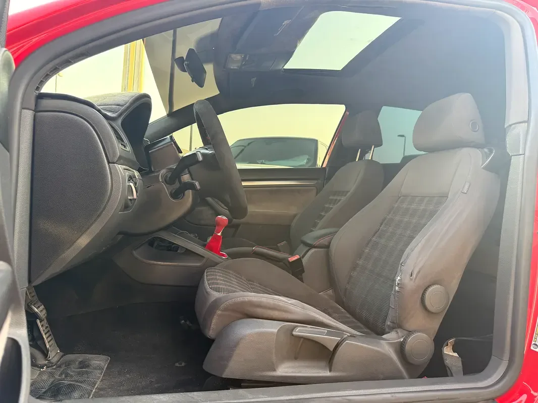 Volkswagen Golf GTI 2.0 MT (230 hp) - 12