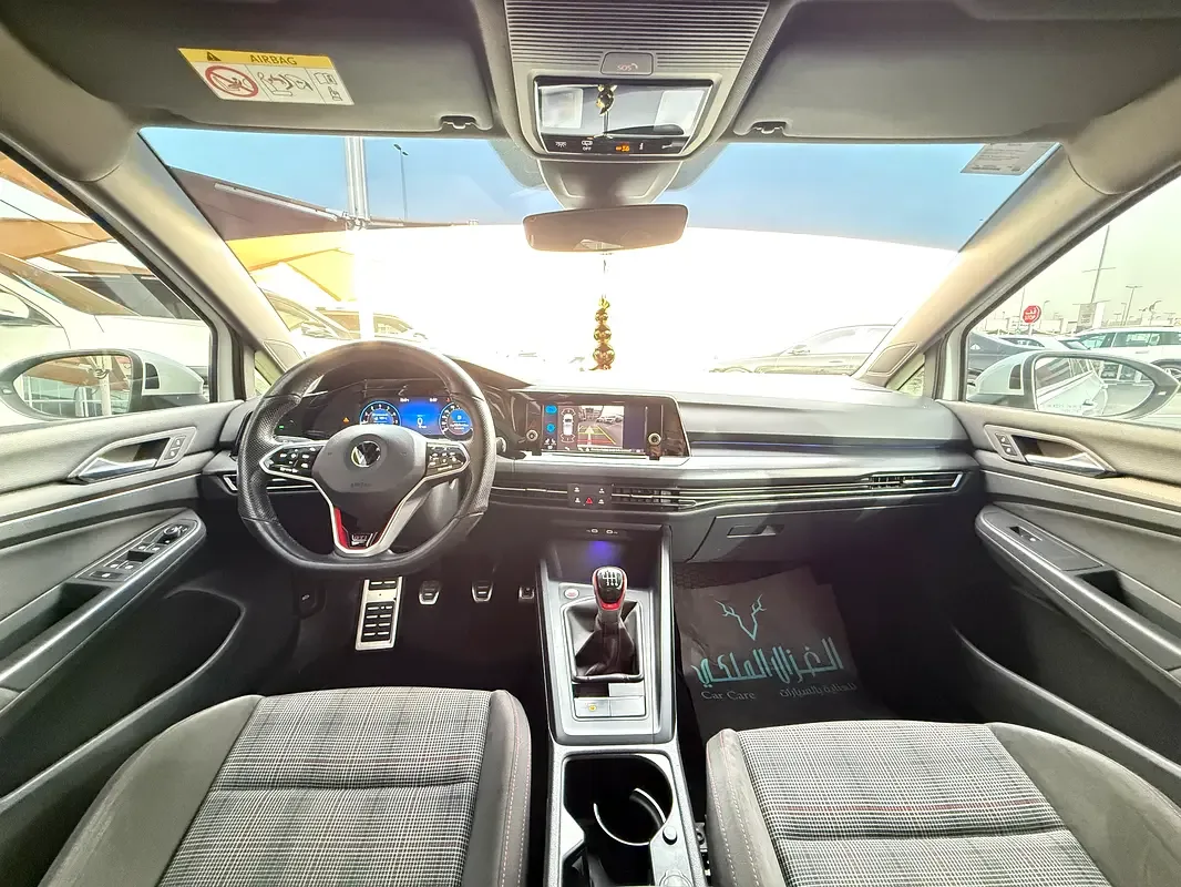 Volkswagen Golf GTI 2.0 MT (245 hp) - 11