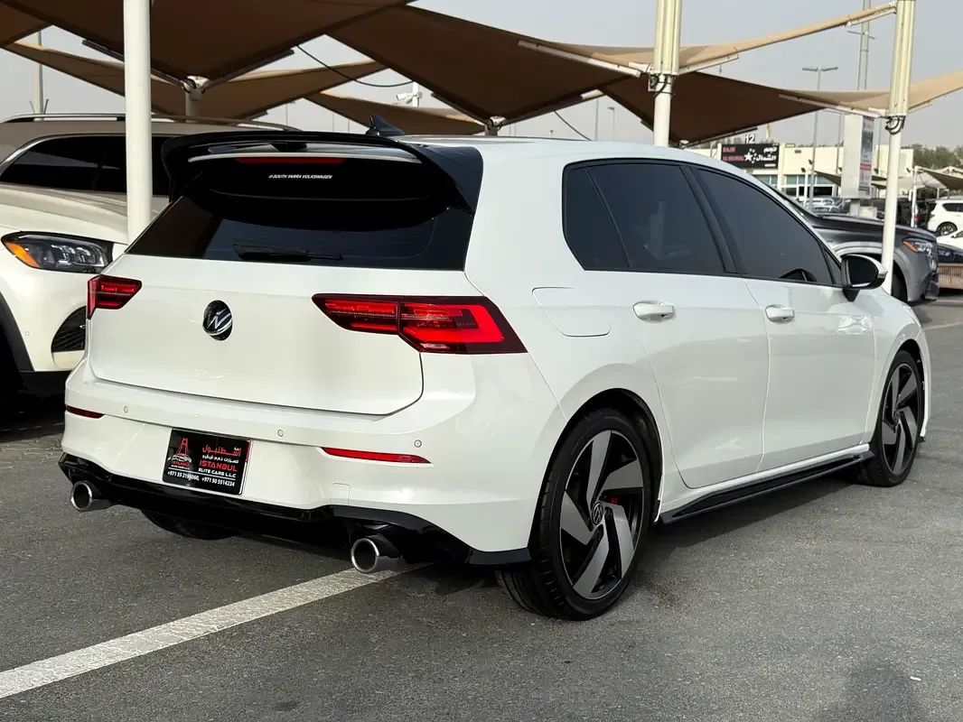 Volkswagen Golf GTI 2.0 MT (245 hp) - 13