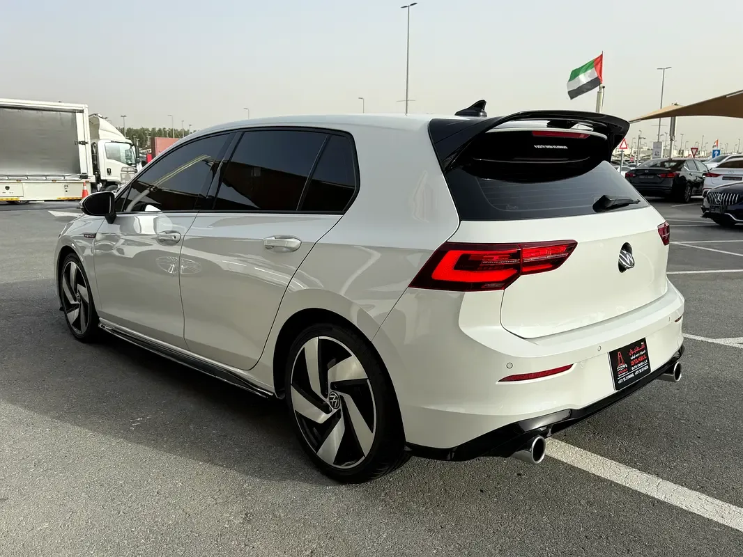 Volkswagen Golf GTI 2.0 MT (245 hp) - 14