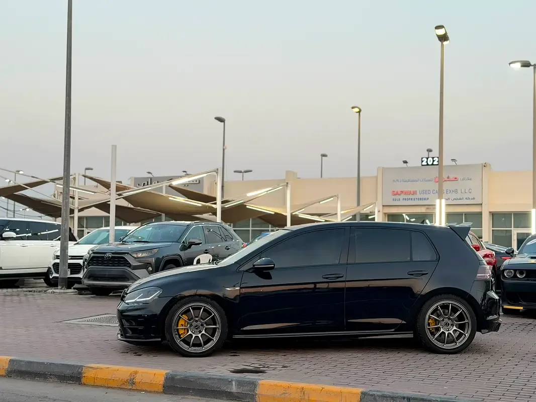 Volkswagen Golf R 2.0 AMT 4WD (300 حصان) - 4