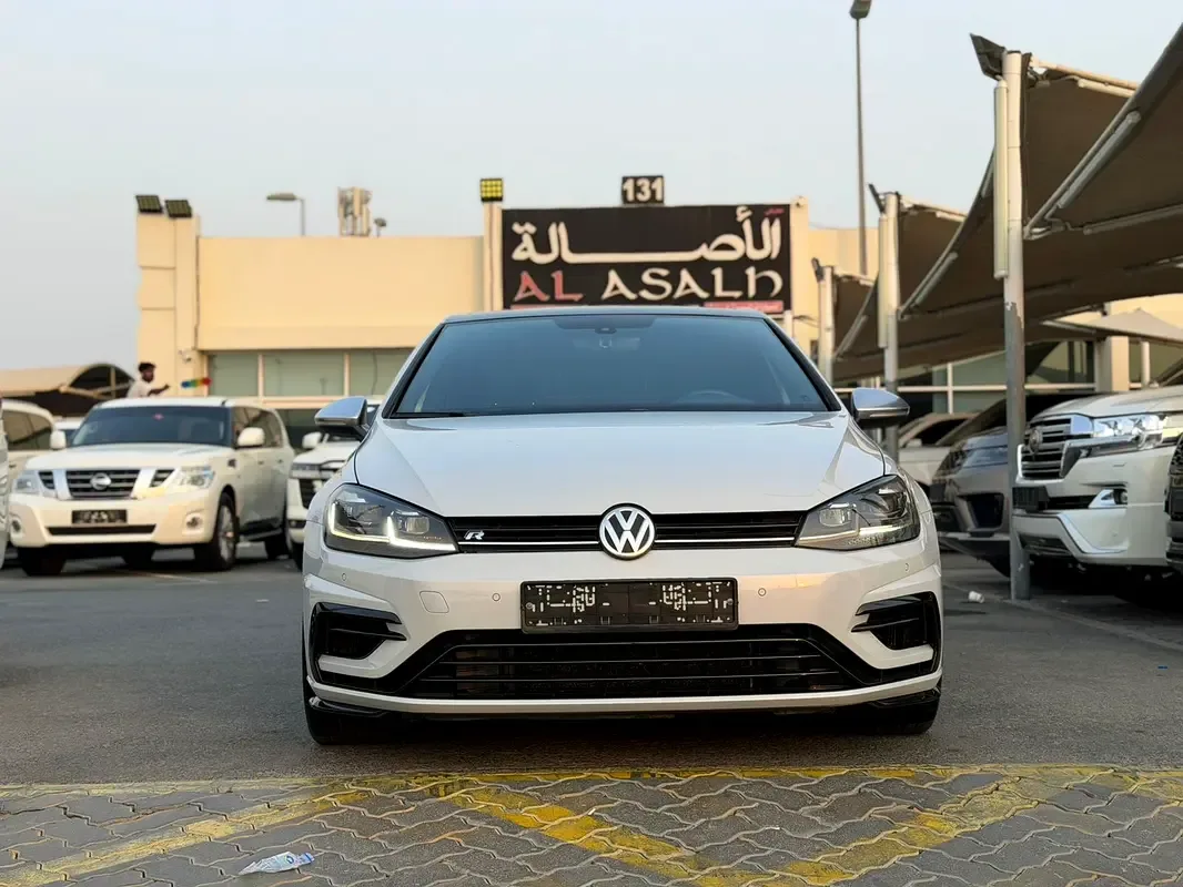 Volkswagen Golf R 2.0 AMT 4WD (300 حصان) - 3