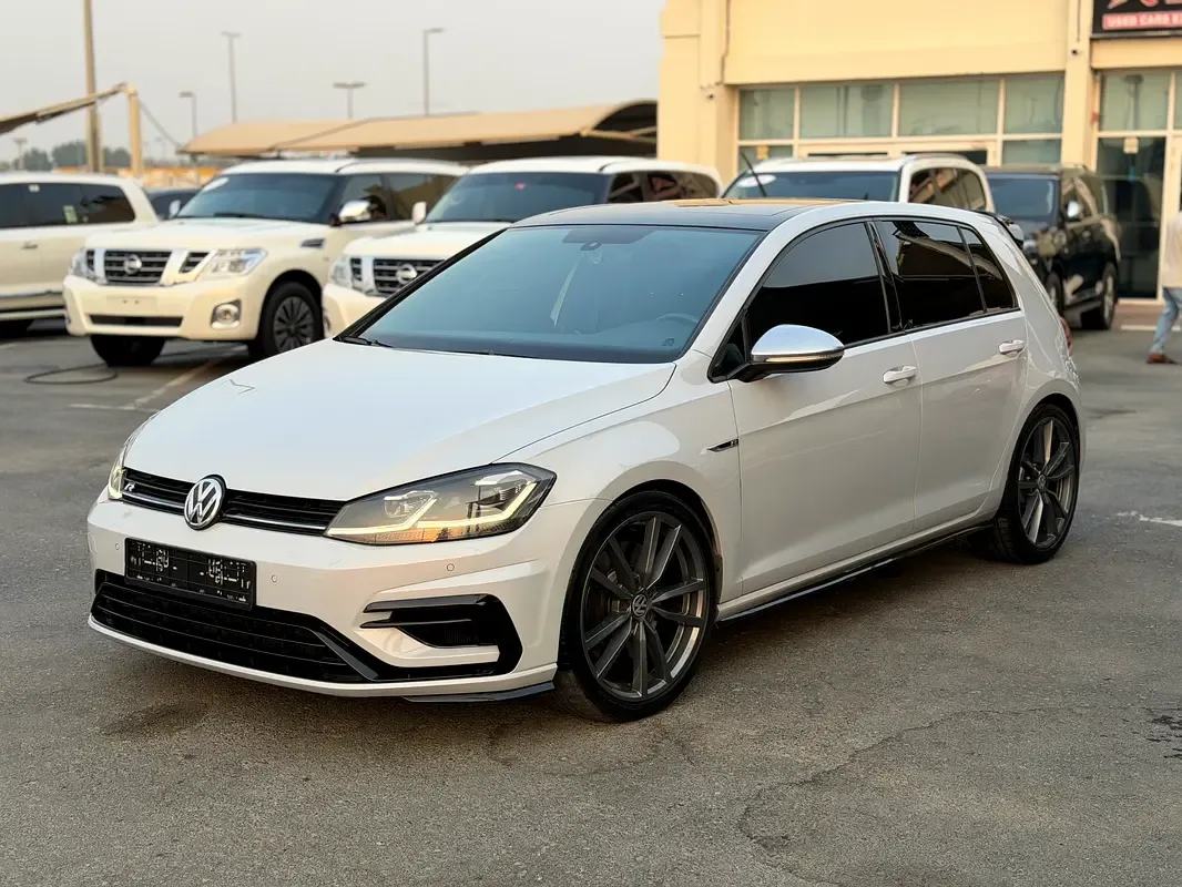 Volkswagen Golf R 2.0 AMT 4WD (300 حصان) - 13