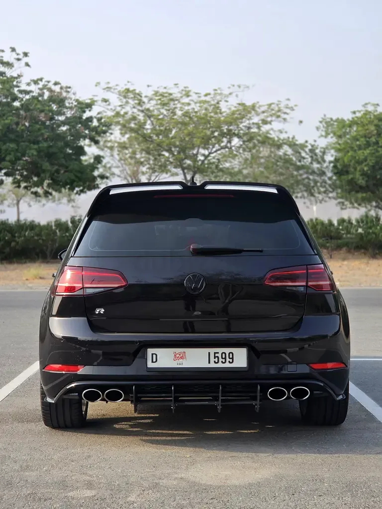 Volkswagen Golf R 2.0 AMT 4WD (300 hp) - 4