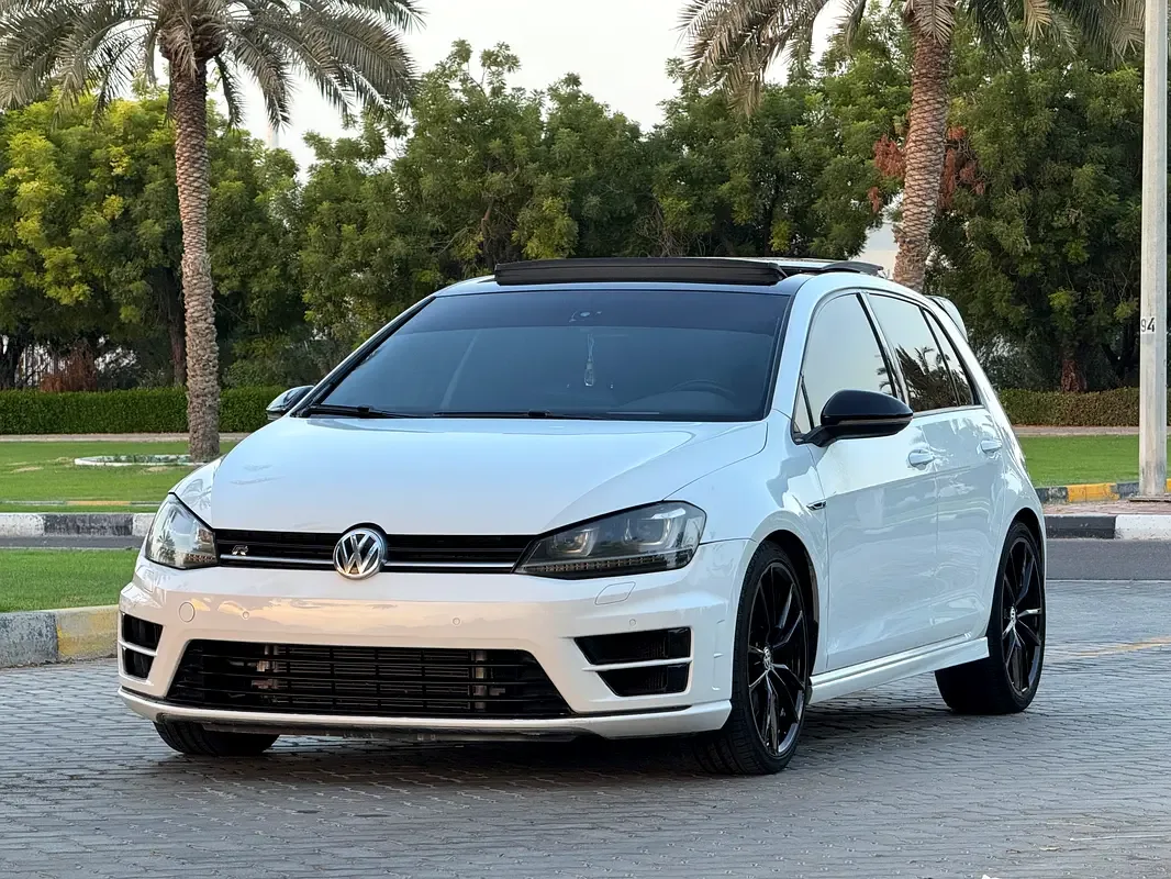 Volkswagen Golf R 2.0 AMT 4WD (300 حصان) - 5