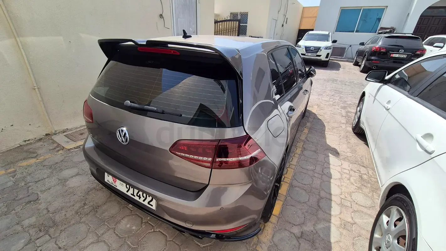 Volkswagen Golf R 2.0 AMT 4WD (300 hp) - 4